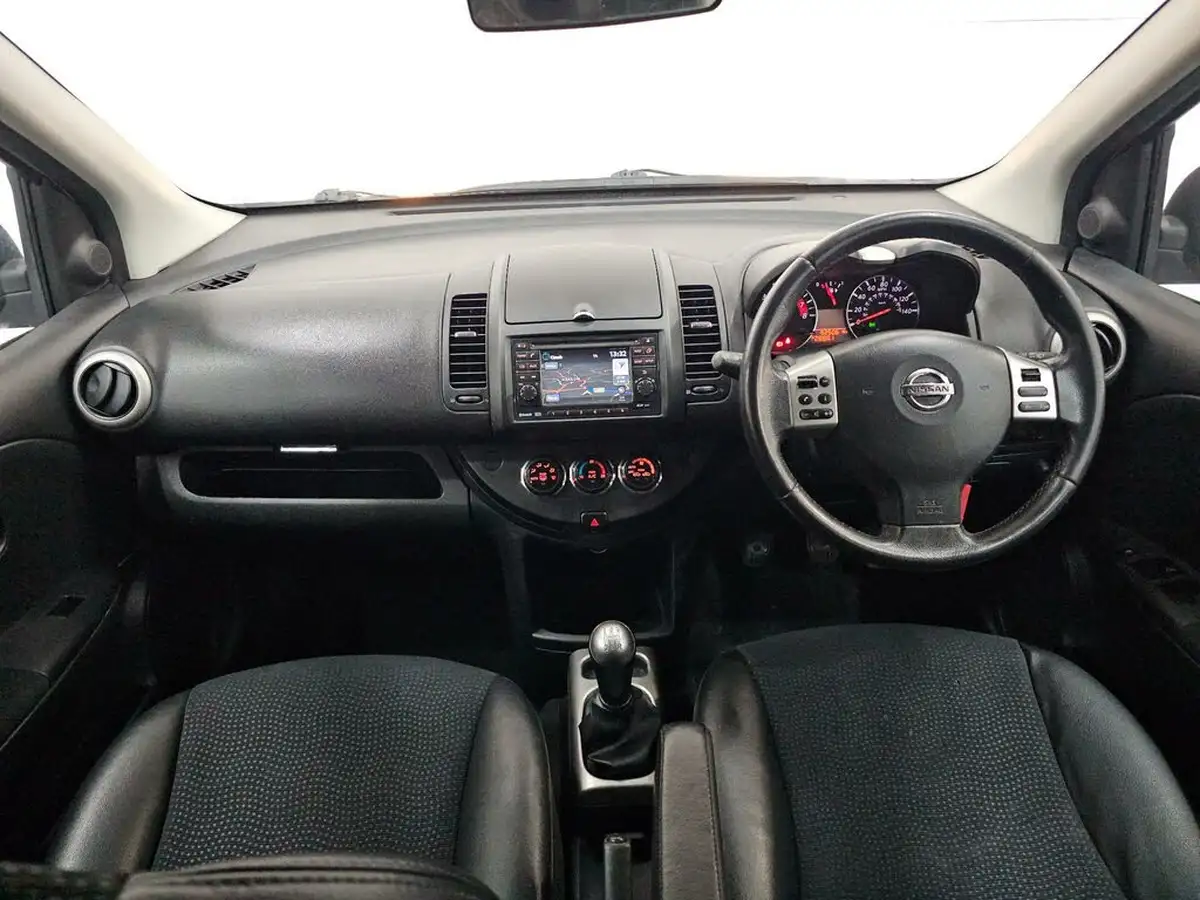 2012-nissan-note-14-n-tec-big-1