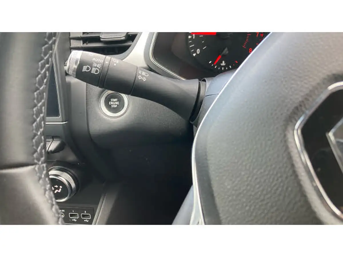 2020-renault-captur-10-tce-iconic-100bhp-big-30