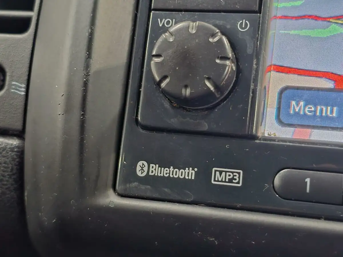 2012-nissan-note-14-n-tec-big-77