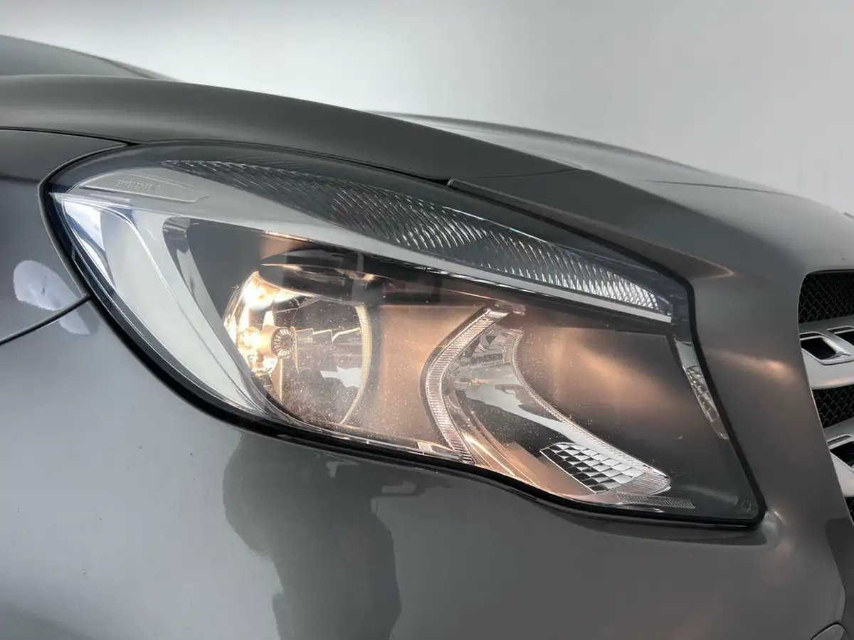 2018-mercedes-benz-gla-class-16-gla-200-se-154bhp-big-7