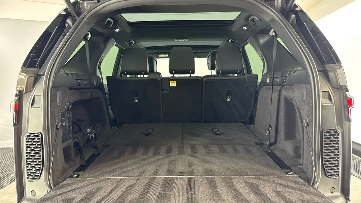 2021-land-rover-discovery-30-d250-r-dynamic-se-250ps-big-14