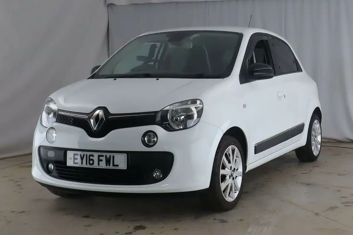 2016-renault-twingo-10-sce-iconic-big-0