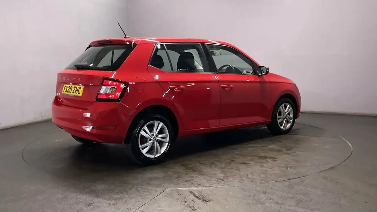 2020-skoda-fabia-10-tsi-se-95ps-hatchback-big-7