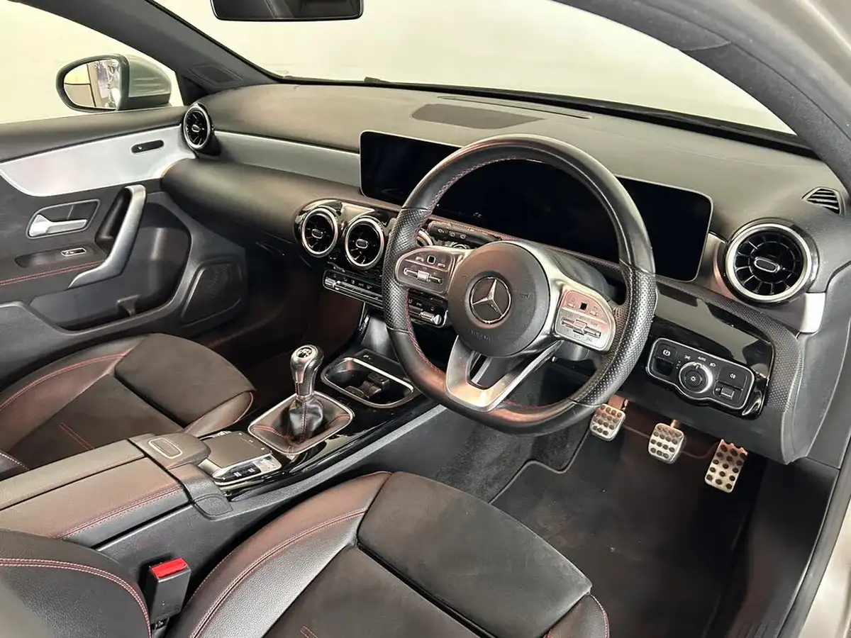 2019-mercedes-benz-a-class-13-a180-amg-line-executive-hatchback-5d-big-22