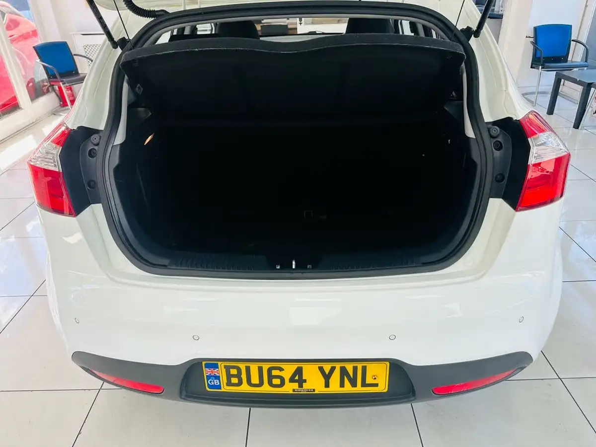 2014-kia-rio-125-vr7-5d-big-5