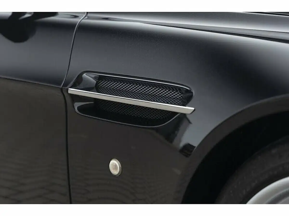 2006-aston-martin-vantage-43-big-25