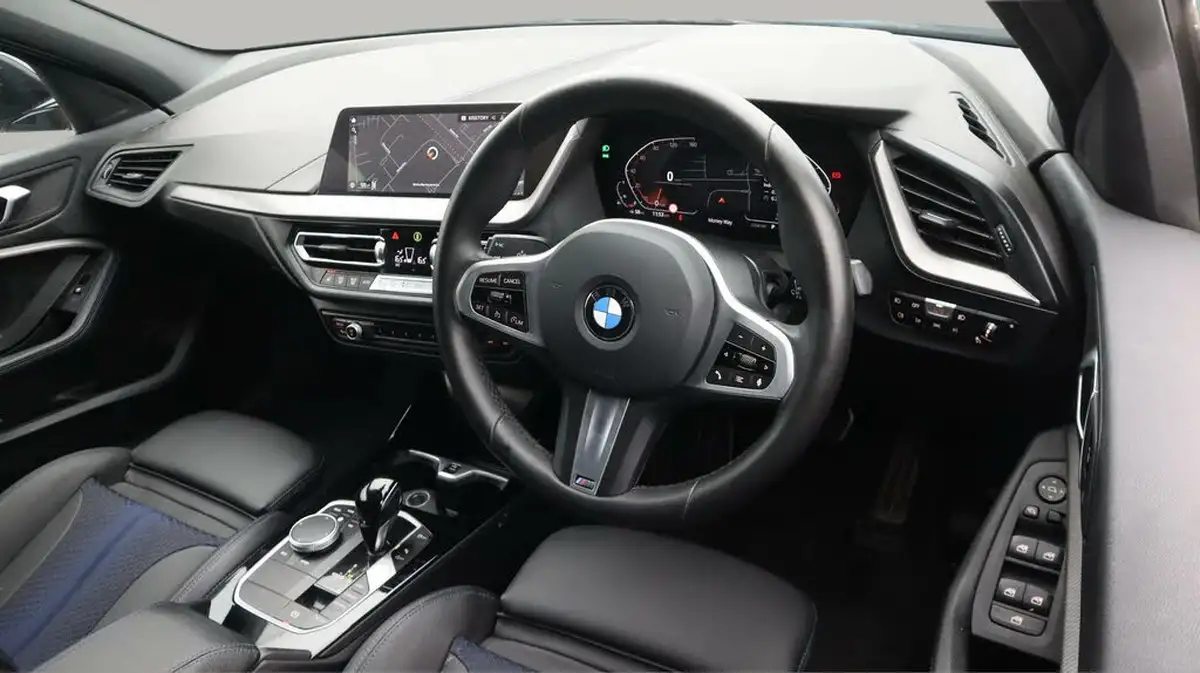 2024-bmw-1-series-15-118i-m-sport-lcp-dct-big-9