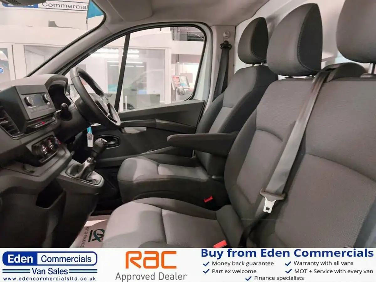 2022-renault-trafic-20dci-sl28-130-business-big-12