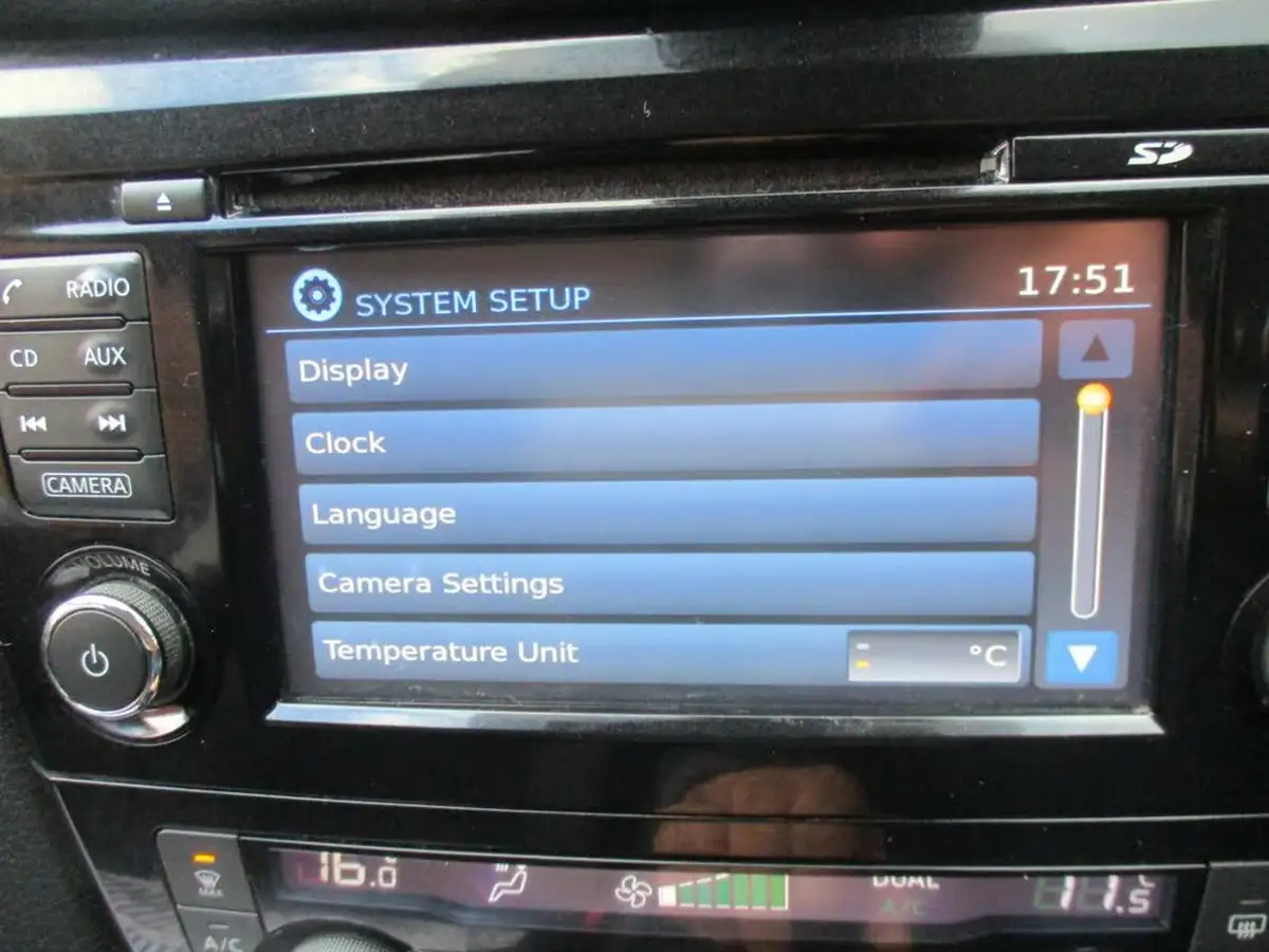 2017-nissan-qashqai-12-dig-t-n-connecta-big-59
