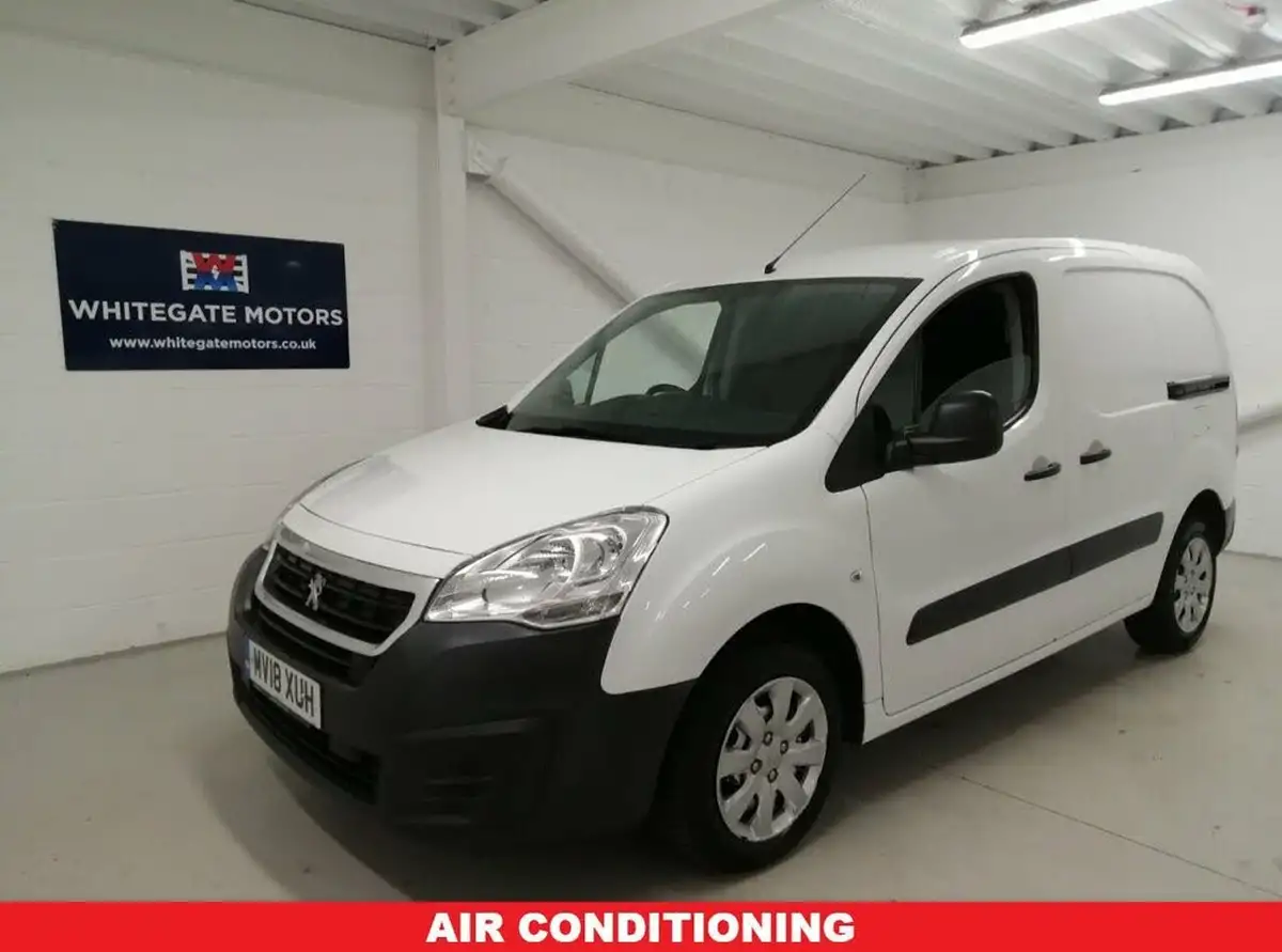 2018-peugeot-partner-16td-se-l1-stop-start-850-panel-big-2