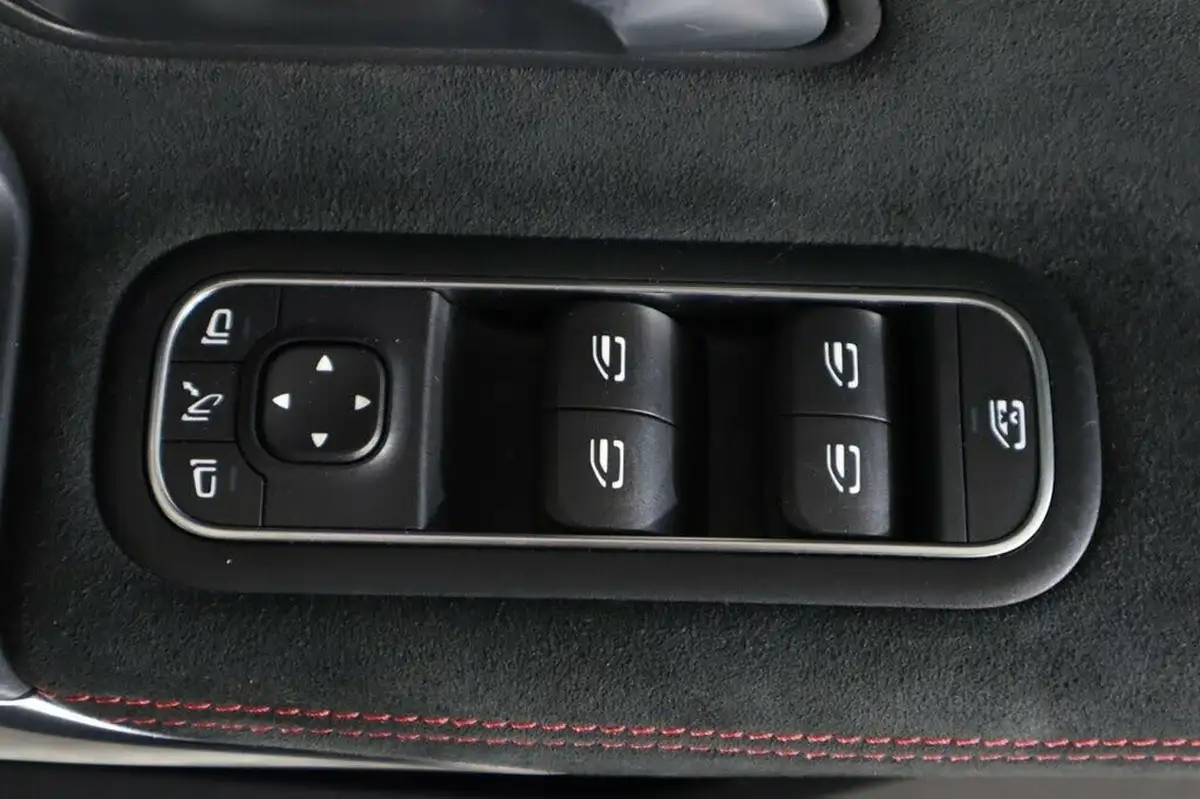 2021-mercedes-benz-a-class-13-a250e-amg-line-premium-plus-hatchback-5d-big-21
