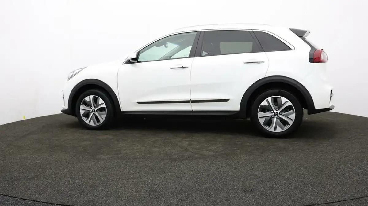 2020-kia-e-niro-ev-first-edition-big-69
