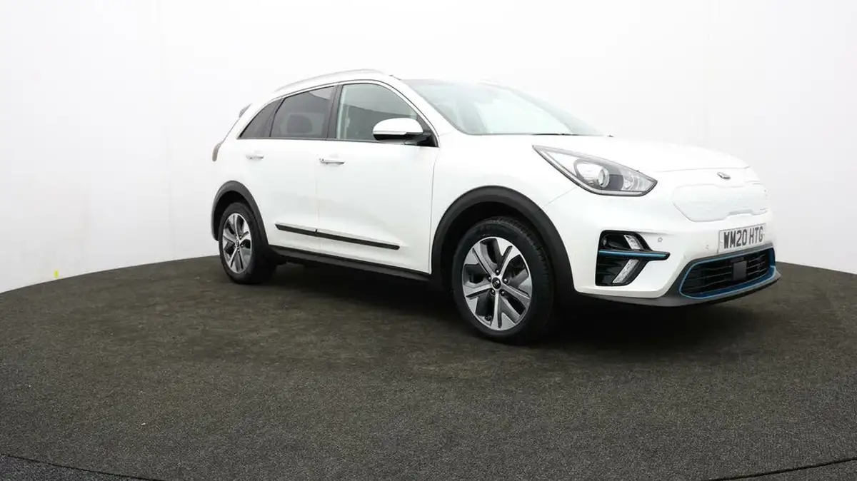2020-kia-e-niro-ev-first-edition-big-45