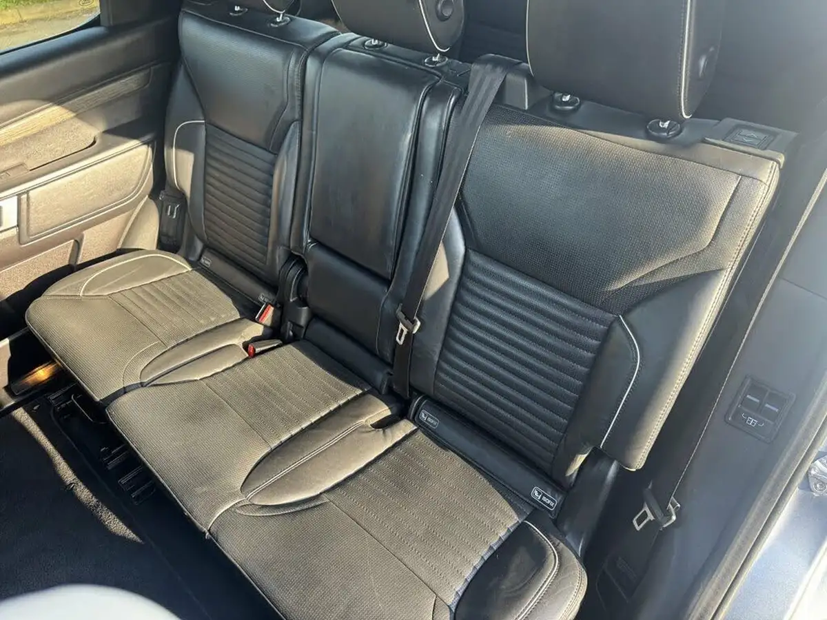 2018-land-rover-discovery-30-sd-v6-hse-luxury-big-35