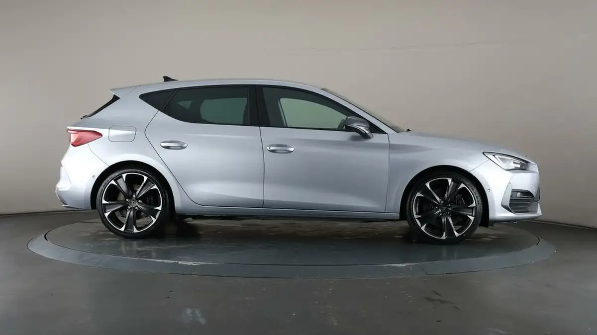 2021-cupra-leon-nf-14-e-hybrid-vz2-hatchback-big-8