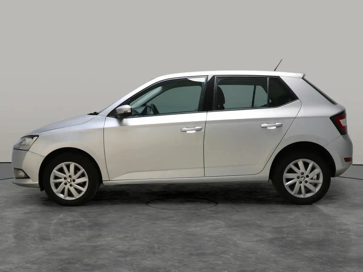 2019-skoda-fabia-10-mpi-se-75ps-ss-hatchback-big-13