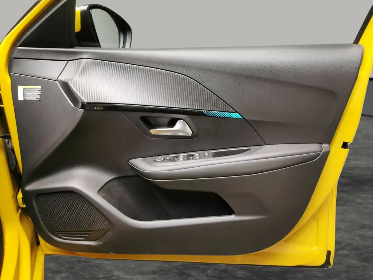 2020-peugeot-208-e-allure-big-24