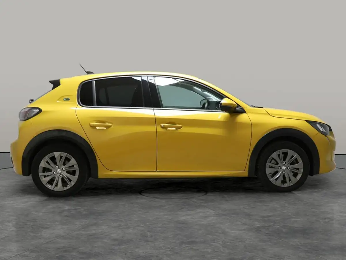 2020-peugeot-208-e-allure-big-5