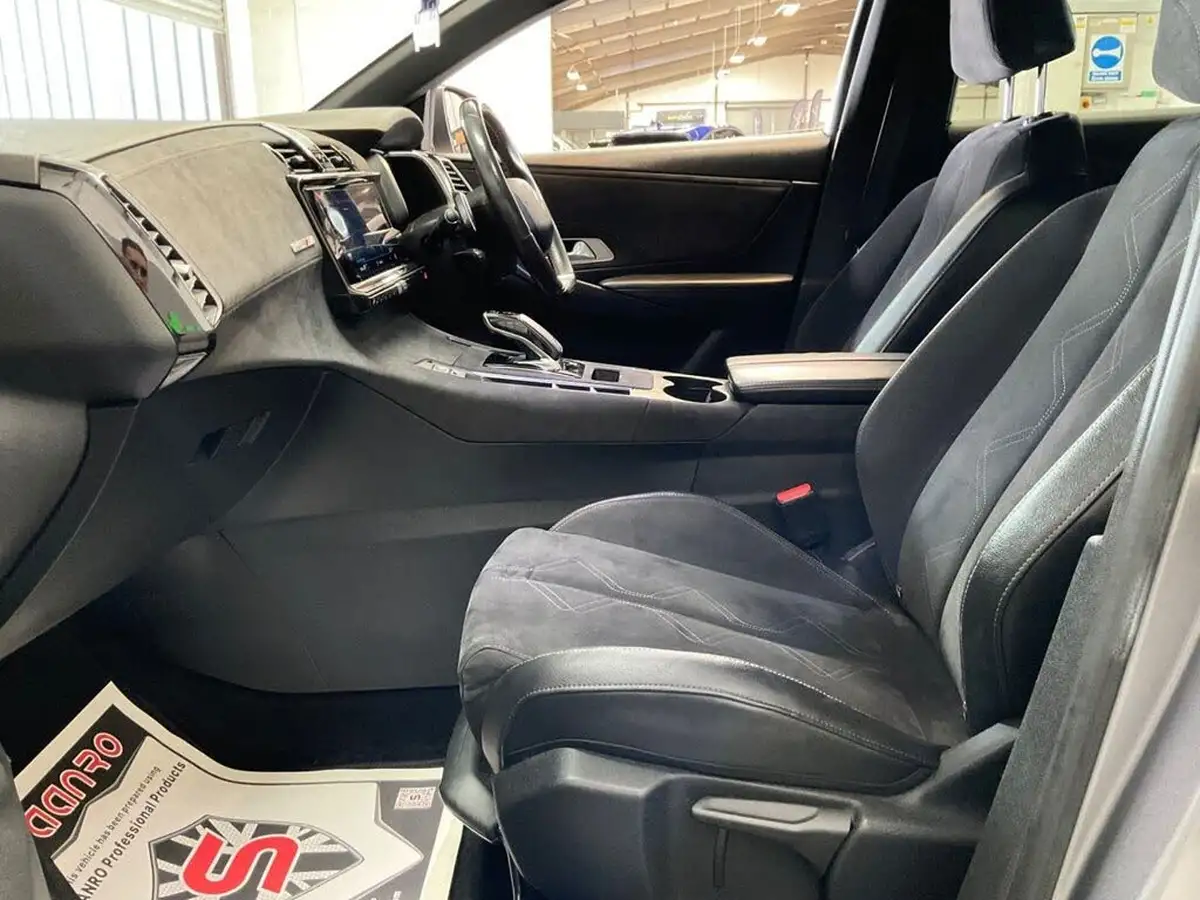 2019-ds-ds-7-crossback-20bluehdi-performance-line-big-30