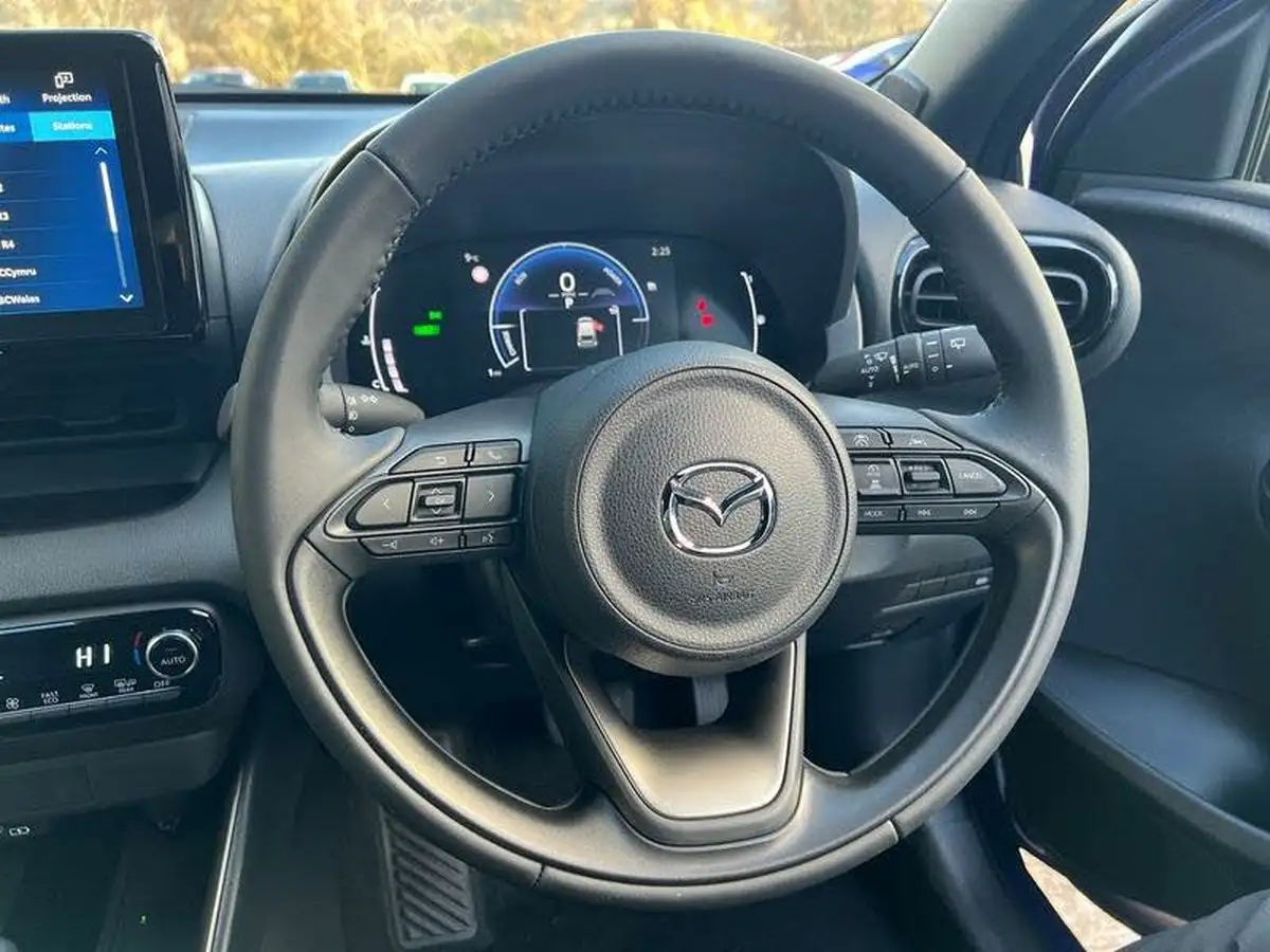 2024-mazda-mazda2-15-homura-big-17