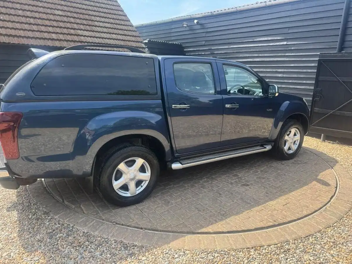 2015-isuzu-d-max-25td-yukon-double-pickup-big-6