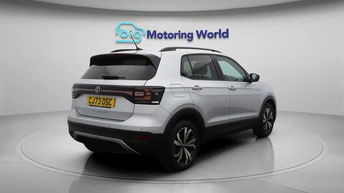 2023-volkswagen-t-cross-10-tsi-black-edition-110ps-dsg-big-7