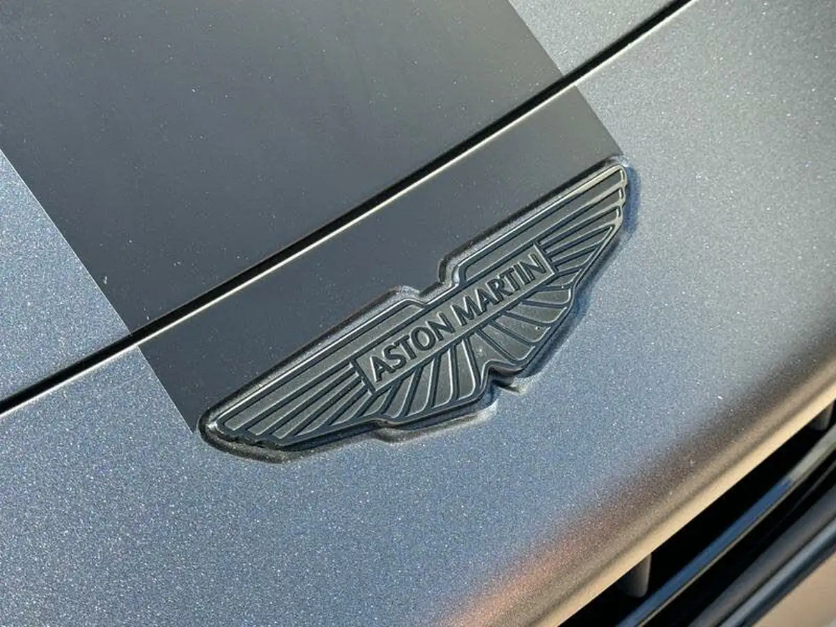 2024-aston-martin-vantage-big-24