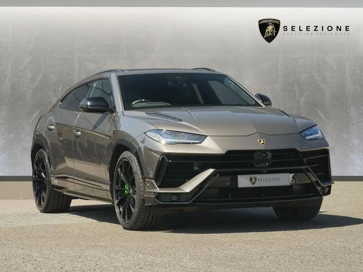 2023-lamborghini-urus-40-no-trim-big-0