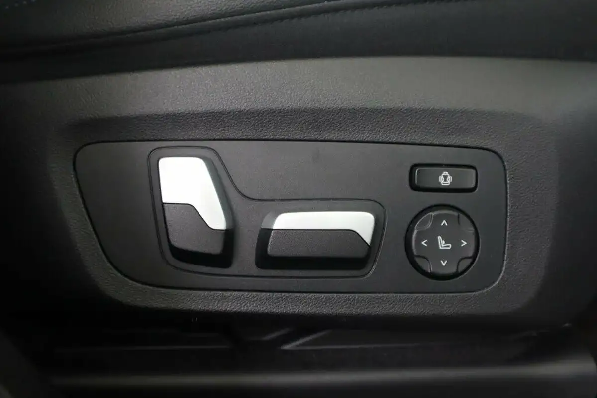 2022-bmw-ix3-e-m-sport-pro-big-32