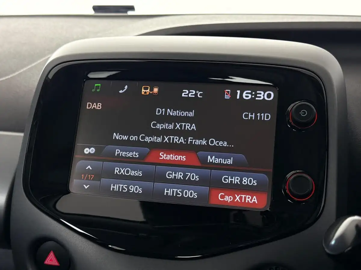 2018-toyota-aygo-10-vvt-i-x-play-68bhp-tss-5d-x-shift-big-28