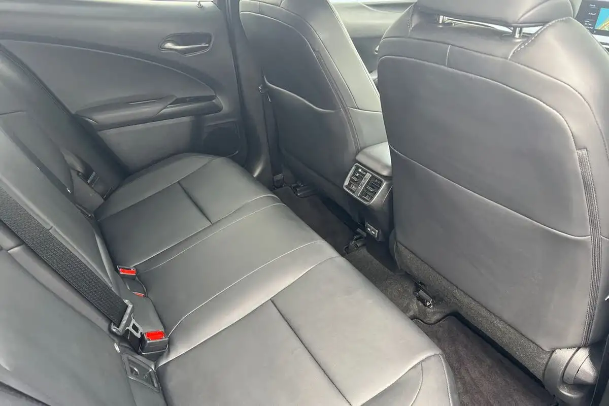 2022-lexus-ux-250h-20-ux-184bhp-without-navigation-big-19