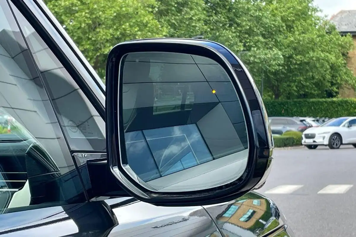 2025-land-rover-range-rover-sport-30-d250-edition-big-10
