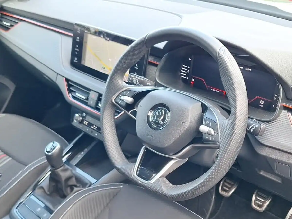 2024-skoda-kamiq-10-tsi-monte-carlo-116ps-big-12