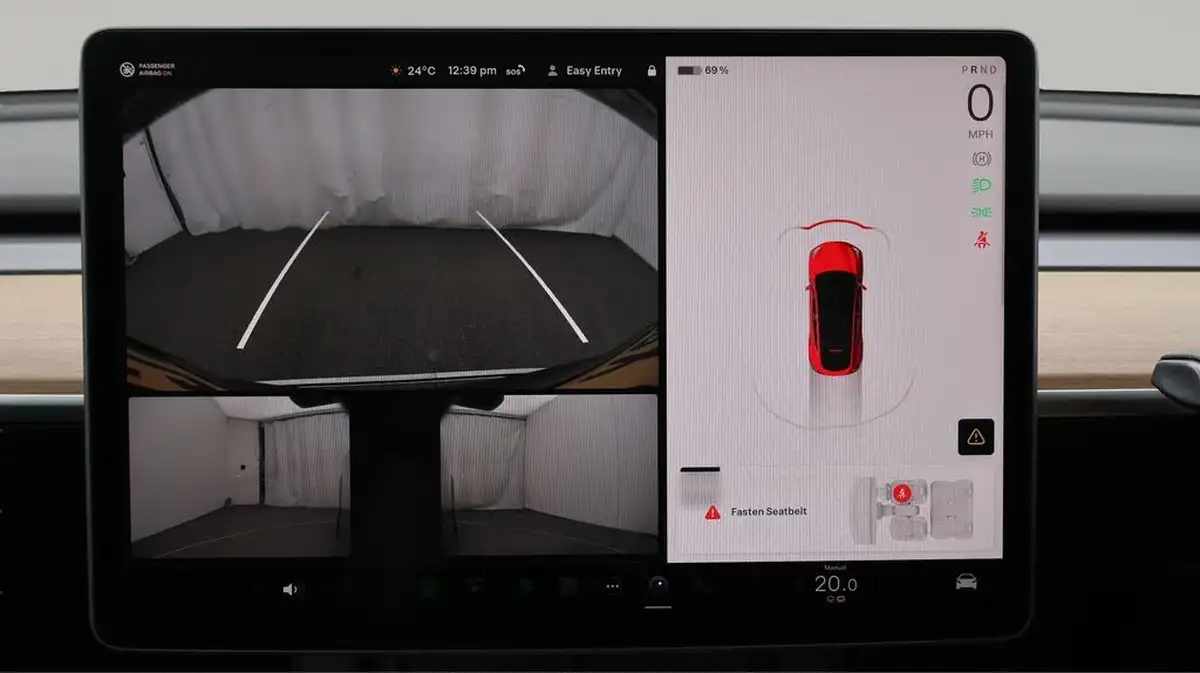2022-tesla-model-y-e-long-range-big-40