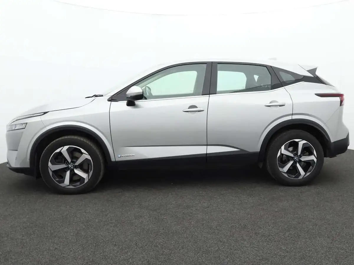 2022-nissan-qashqai-15-acenta-premium-big-4