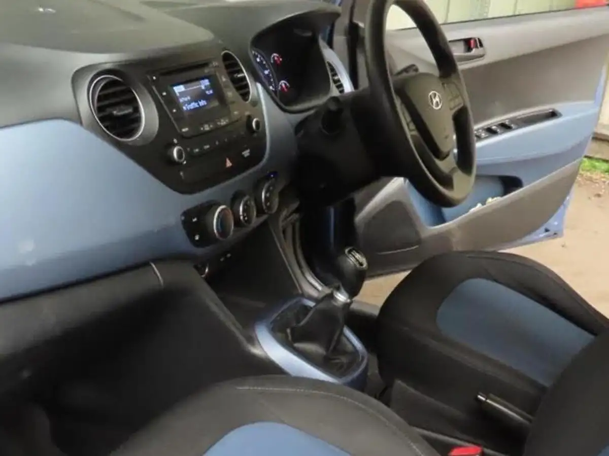 2017-hyundai-i10-10-se-big-27