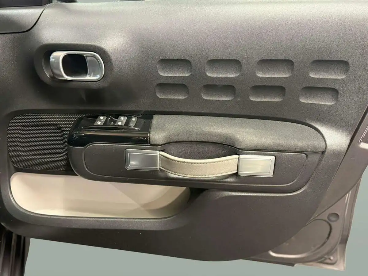 2018-citroen-c3-12-puretech-flair-nav-edition-82ps-big-27