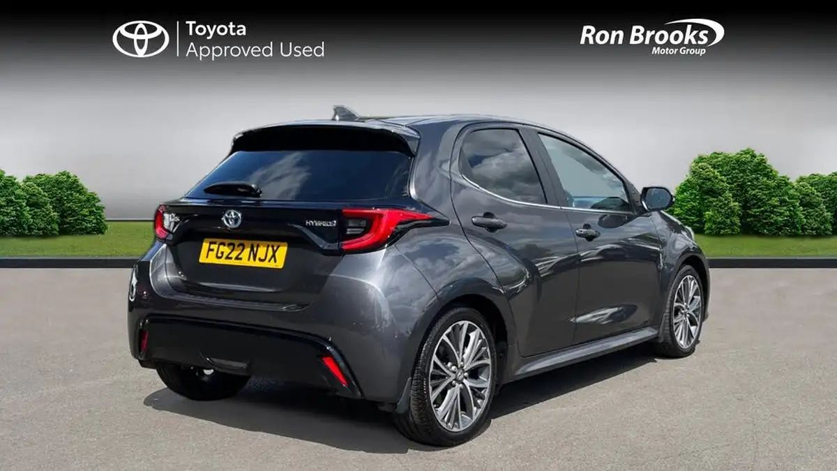 2022-toyota-yaris-cross-15-vvt-i-excel-city-packpan-roof-big-1