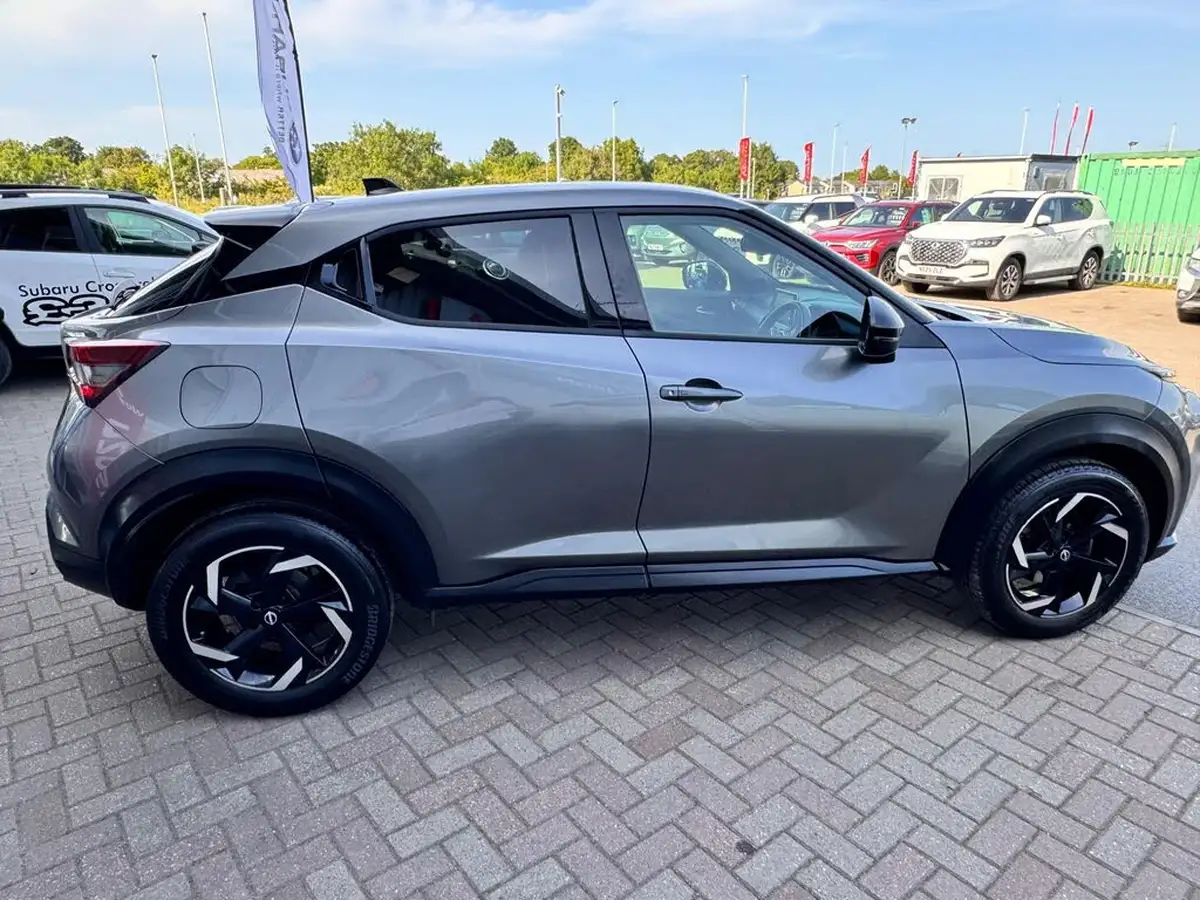 2024-nissan-juke-10-dig-t-n-connecta-big-3