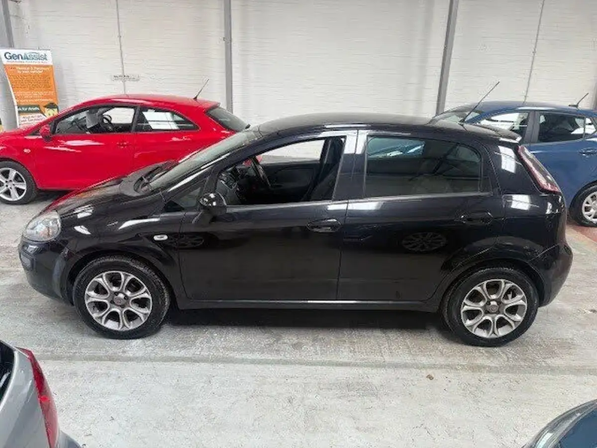 2010-fiat-punto-evo-14-gp-8v-5d-big-6
