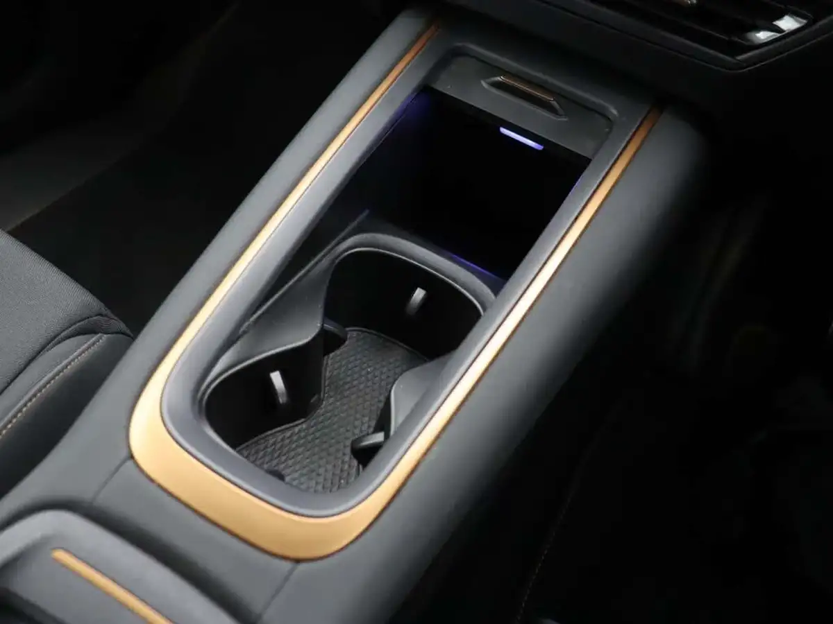 2022-cupra-born-e-v1-big-28
