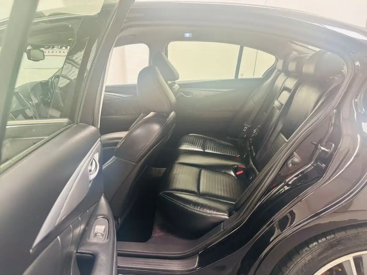 2015-infiniti-q50-22td-sport-170ps-auto-big-22