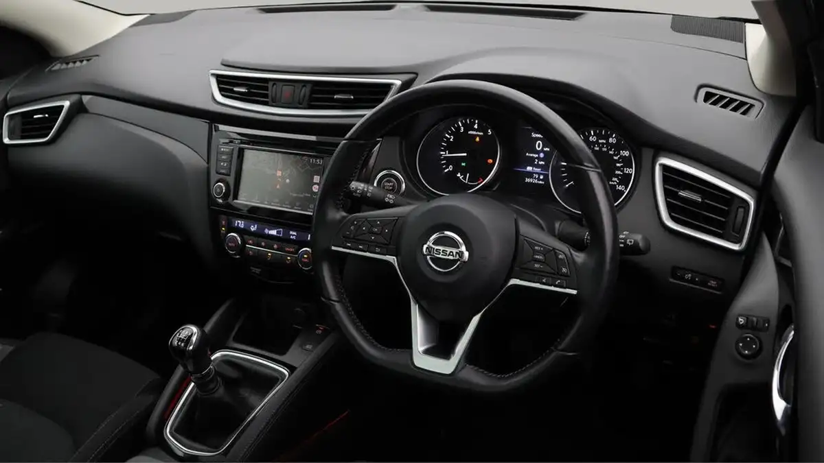 2020-nissan-qashqai-13-dig-t-n-connecta-140ps-big-9