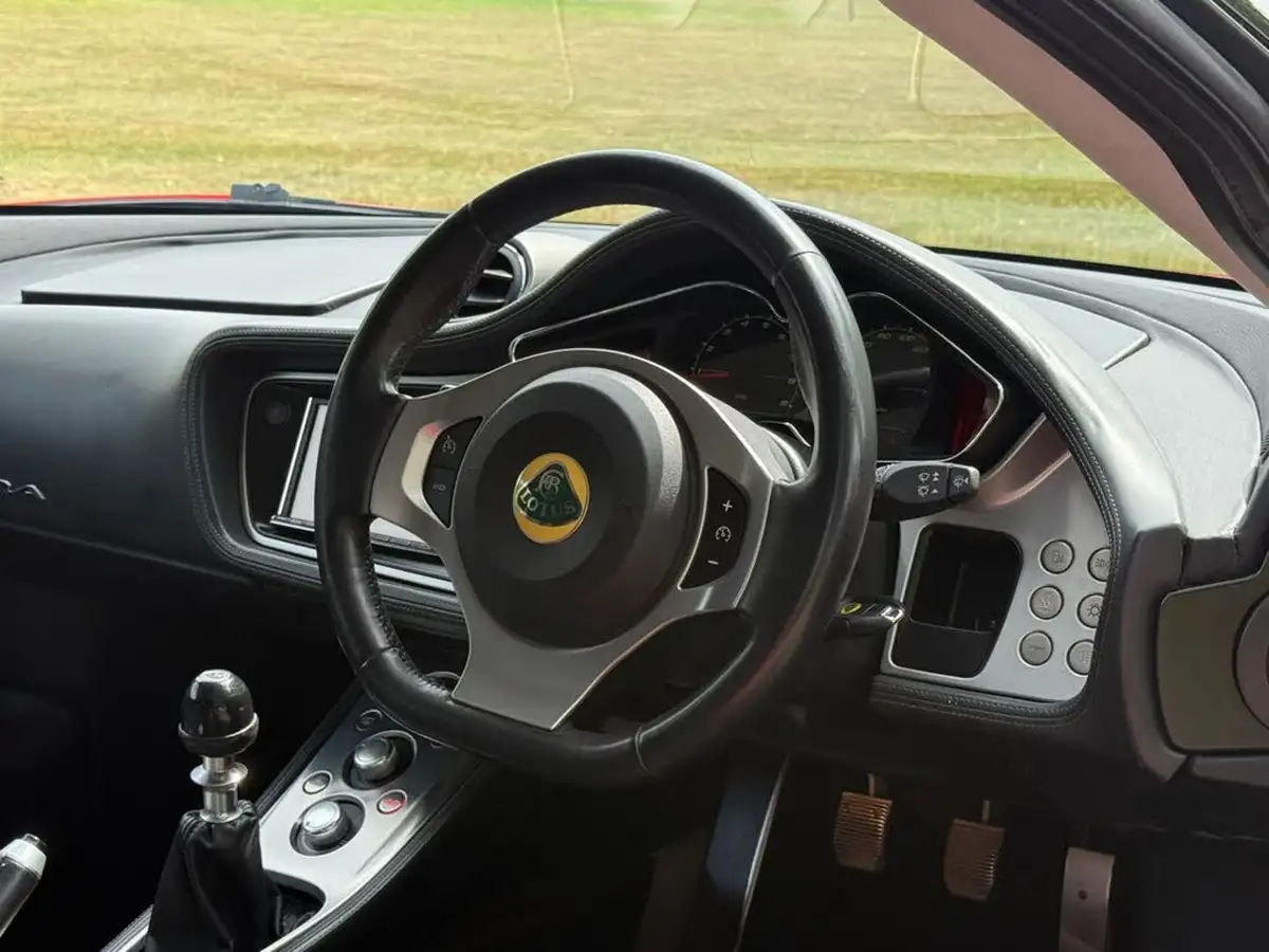 2010-lotus-evora-35-22-big-11