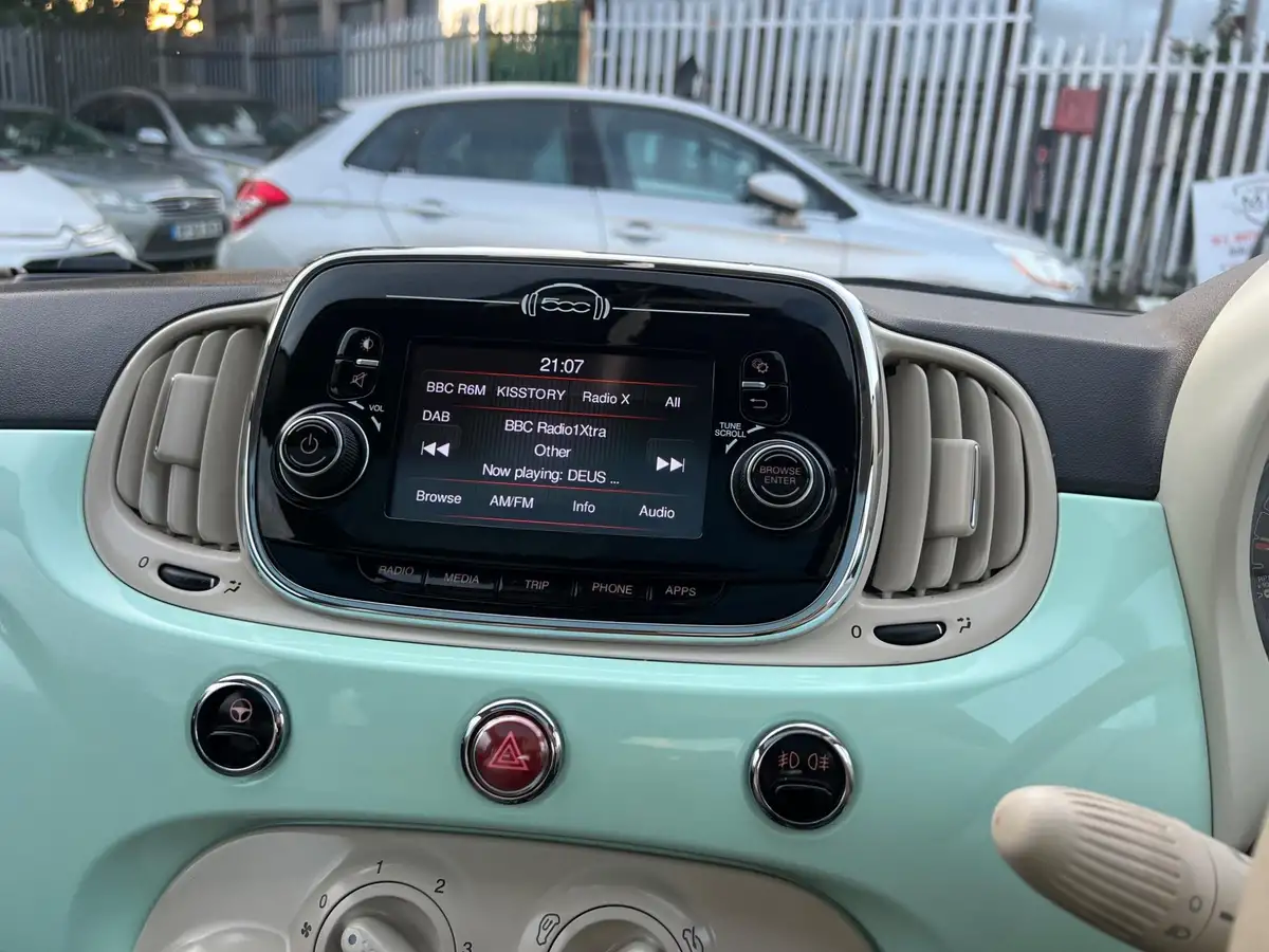 2015-fiat-500-12-lounge-ss-big-18