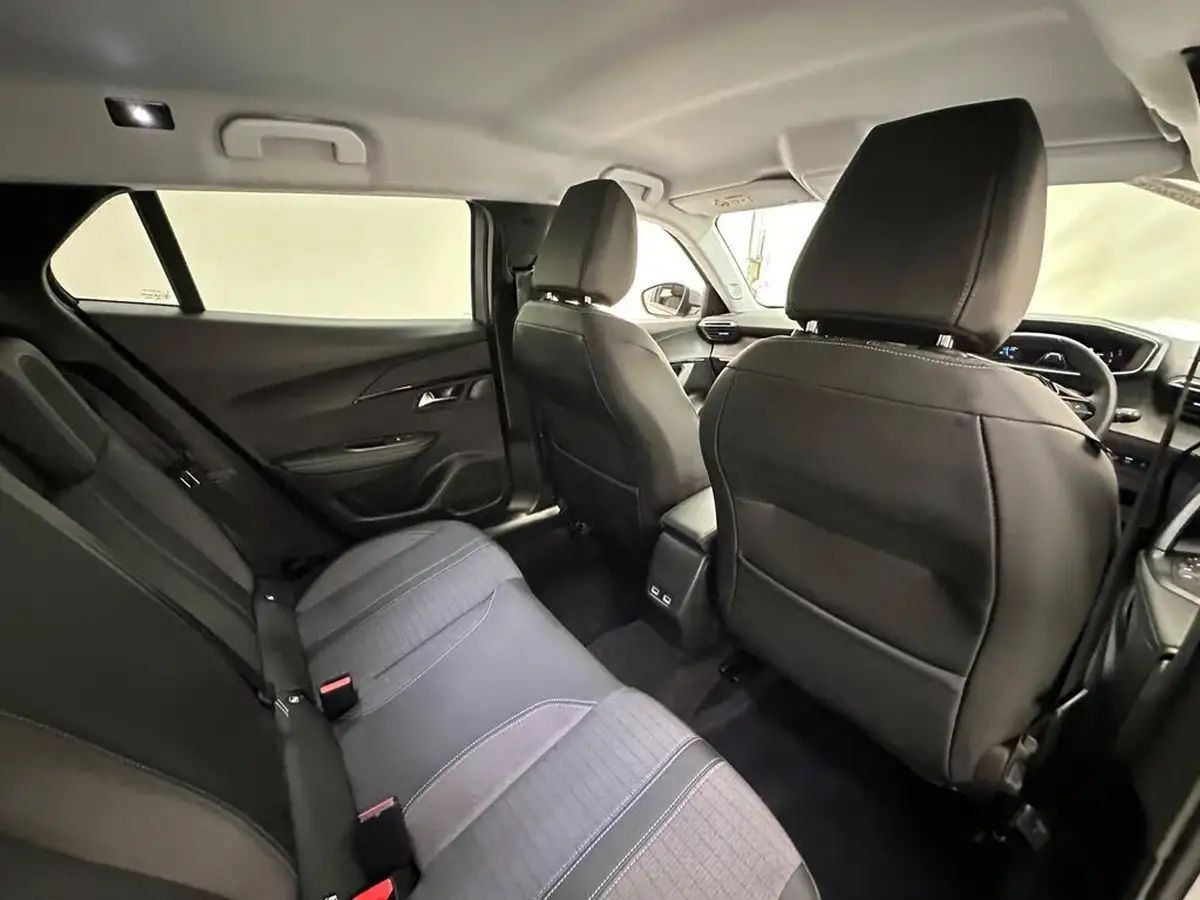 2021-peugeot-208-e-allure-premium-50kwh-big-16