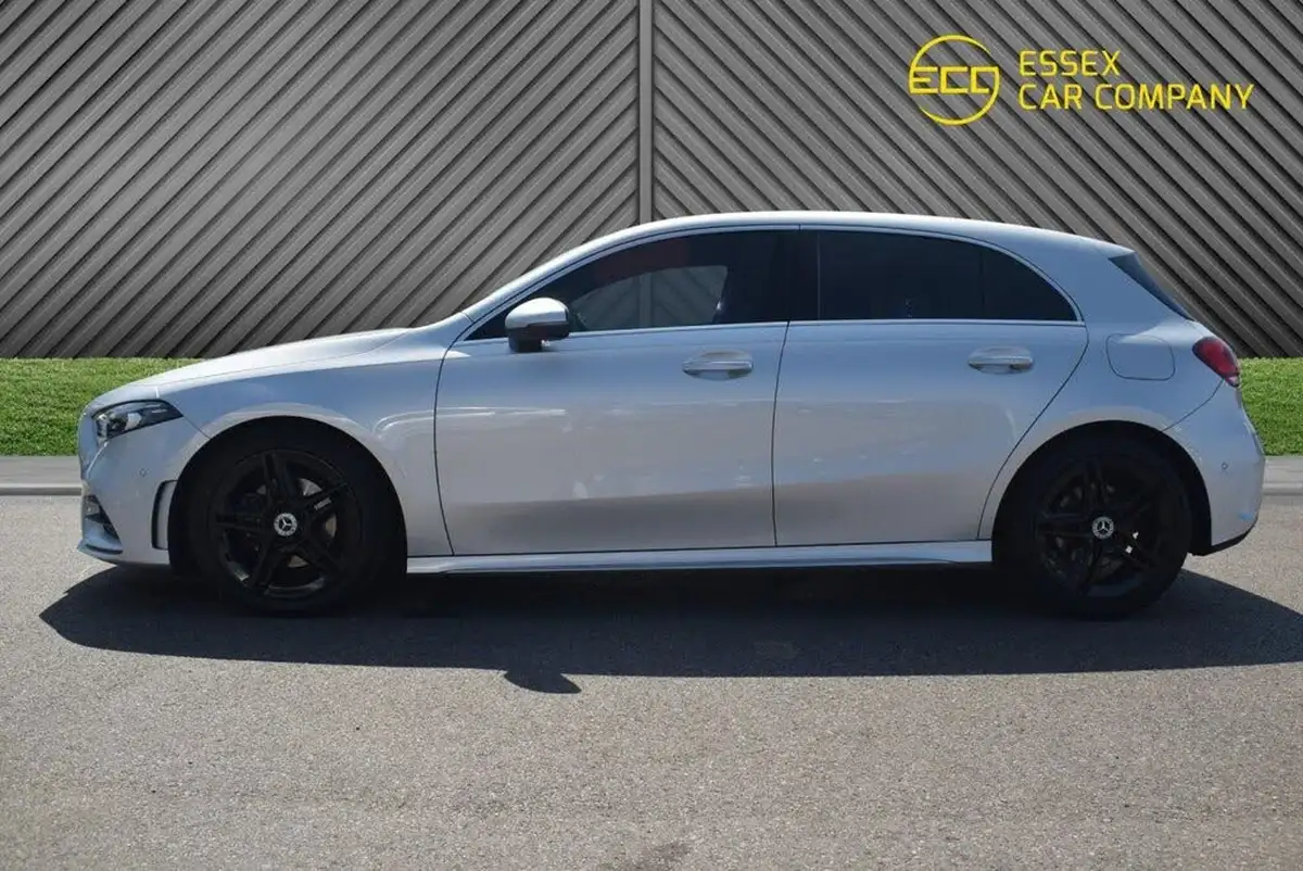 2018-mercedes-benz-a-class-13-a200-amg-line-premiumss-hatchback-5d-7g-dct-big-12