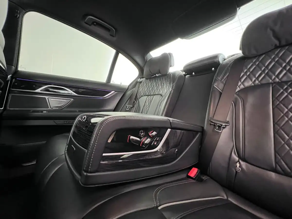 2019-bmw-7-series-30td-730d-m-sport-xdrive-big-21