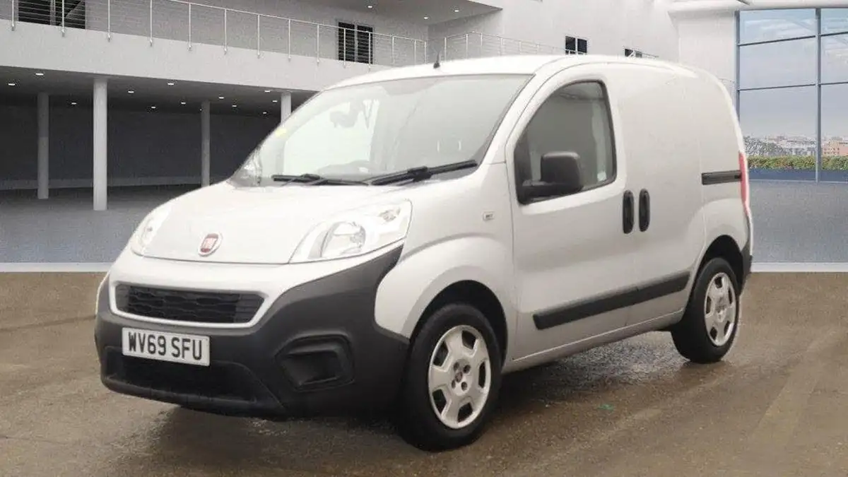 2019-fiat-fiorino-14-cargo-tecnico-8v-75-eu6dt-big-1