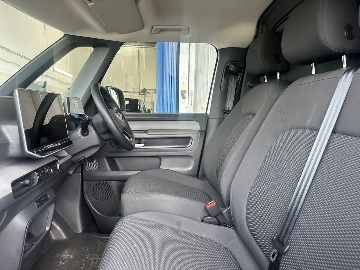 2024-volkswagen-id-buzz-cargo-e-commerce-plus-286ps-79kwh-big-22